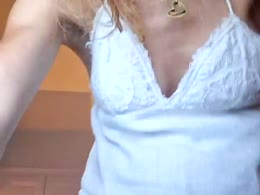 CHLOEE
